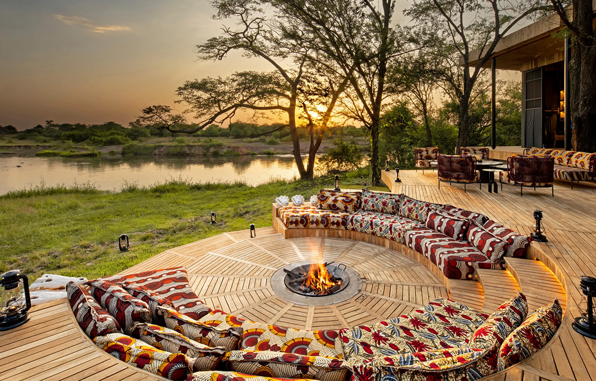 Tanzania 5-Day Luxury Serengeti & Ngorongoro Safari